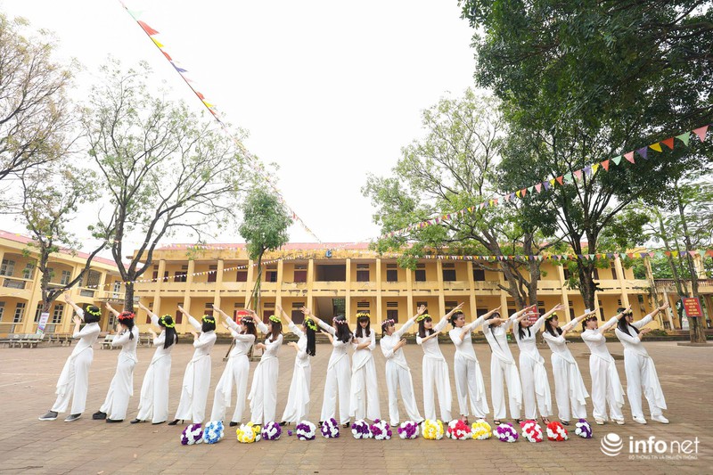 Bộ ảnh kỷ yếu