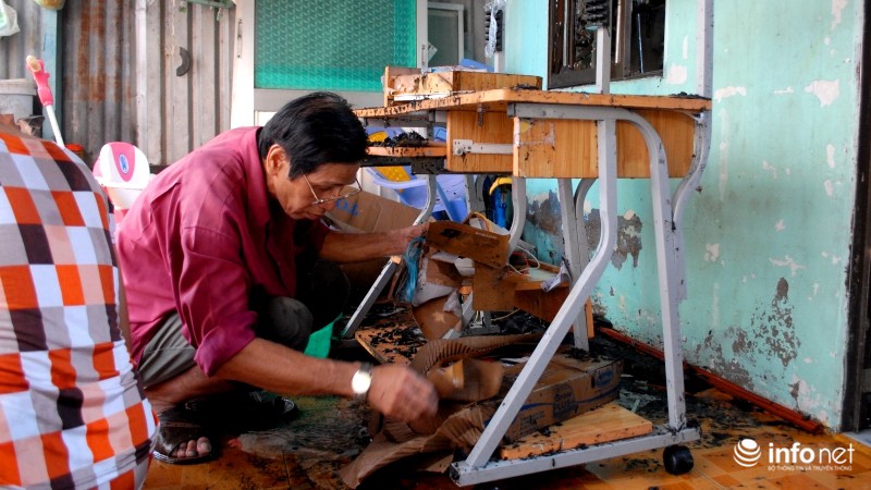 Nước mắt chảy dài sau vụ cháy 8 căn nhà tại quận 4 - ảnh 8