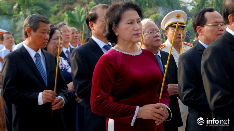 Lãnh đạo Đảng, Nhà nước nghiêng mình trước anh linh các liệt sĩ - ảnh 11