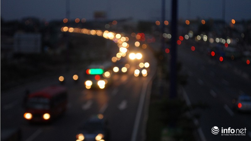 “Rồng rắn” trở lại Sài Gòn sau kỳ nghỉ dài - ảnh 15