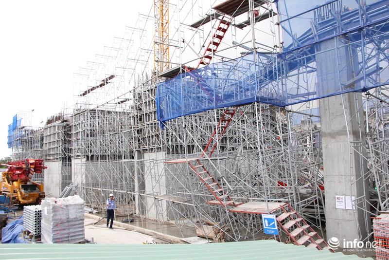Bên trong công trình giàn giáo vừa đổ sập tại TP.HCM - ảnh 9