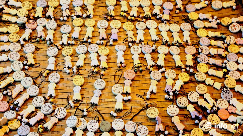 Chợ đêm đầy màu sắc ở