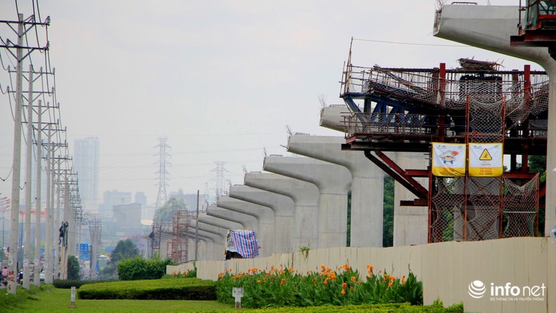 Cận cảnh lắp các đốt dầm 500 tấn cho tuyến metro Bến Thành - Suối Tiên - ảnh 16