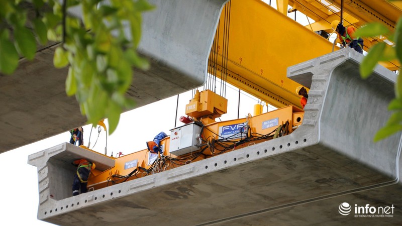 Cận cảnh lắp các đốt dầm 500 tấn cho tuyến metro Bến Thành - Suối Tiên - ảnh 8