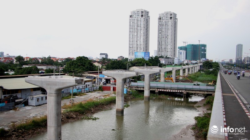 Cận cảnh lắp các đốt dầm 500 tấn cho tuyến metro Bến Thành - Suối Tiên - ảnh 18