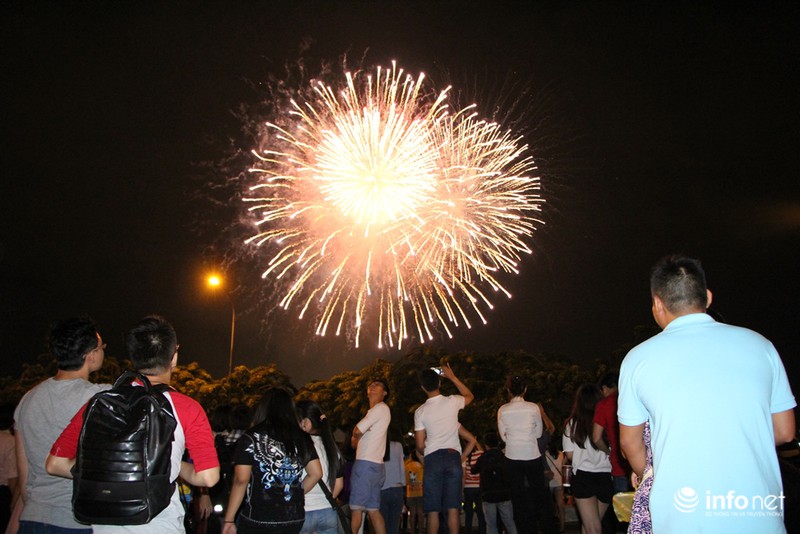 Pháo hoa mừng Quốc khánh sáng rực TP.HCM - ảnh 23