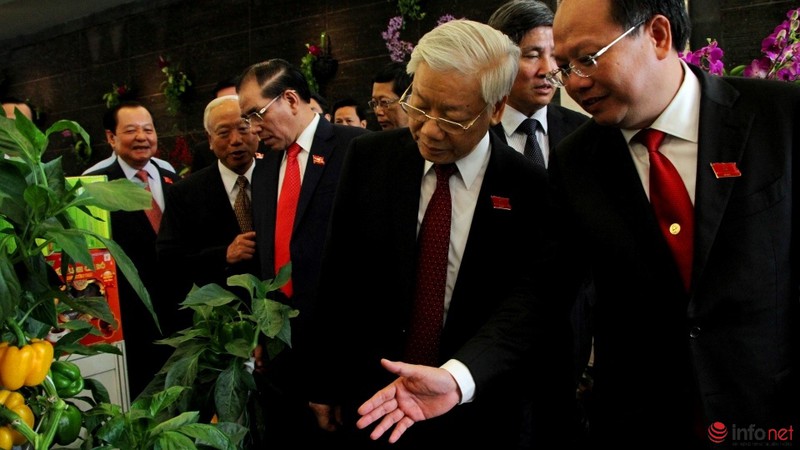 Tổng Bí thư tham quan triển lãm công nghệ cao tại TP.HCM - ảnh 1
