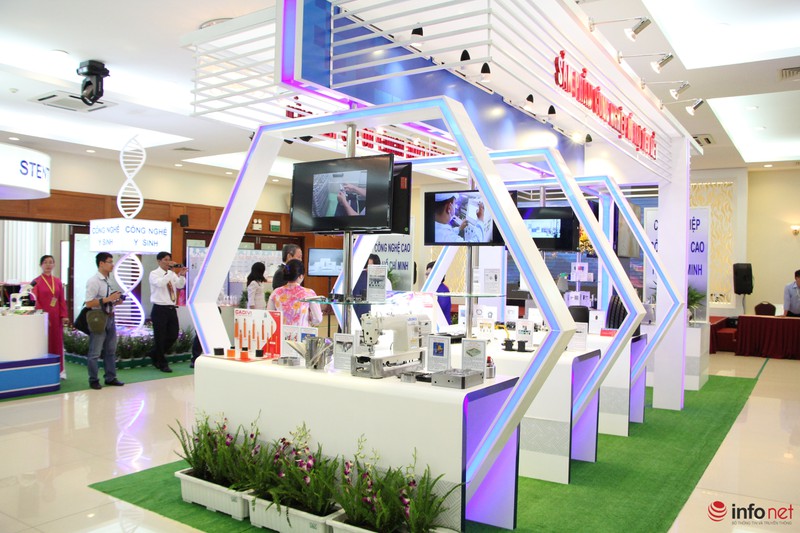 Tổng Bí thư tham quan triển lãm công nghệ cao tại TP.HCM - ảnh 9