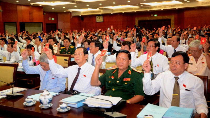 Nhìn lại Đại hội Đảng bộ TP.HCM lần thứ 10 qua ảnh - ảnh 10