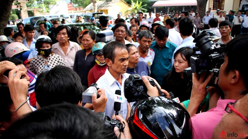 Những hình ảnh xúc động buổi xin lỗi công khai ông Huỳnh Văn Nén - ảnh 10