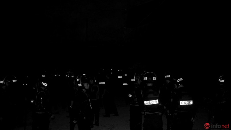 Toàn cảnh phiên xử tại Bình Phước qua bộ ảnh đen trắng - ảnh 2