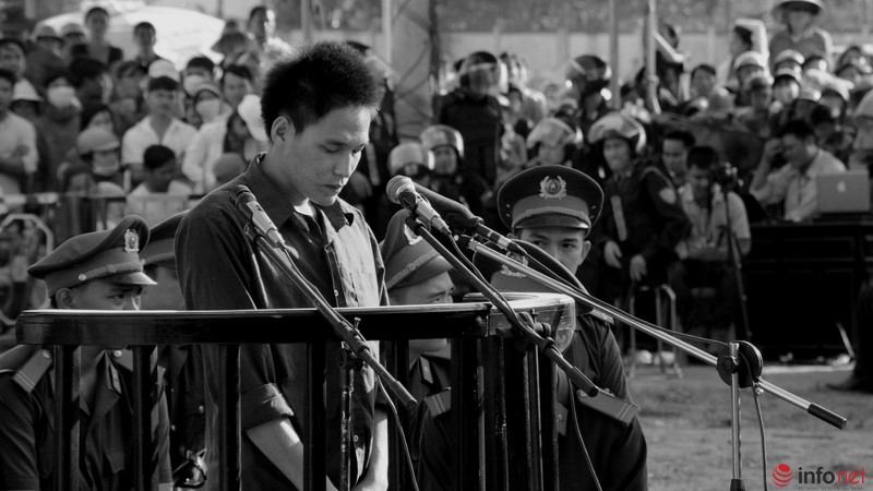 Toàn cảnh phiên xử tại Bình Phước qua bộ ảnh đen trắng - ảnh 29