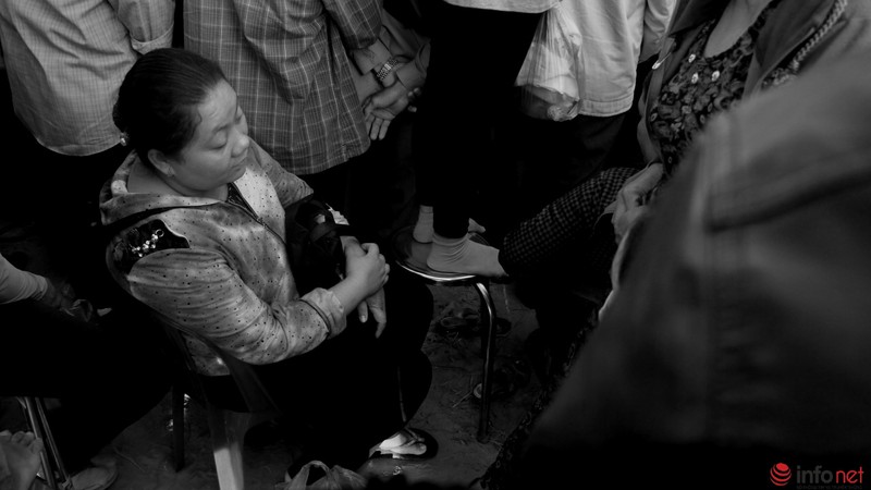 Toàn cảnh phiên xử tại Bình Phước qua bộ ảnh đen trắng - ảnh 6