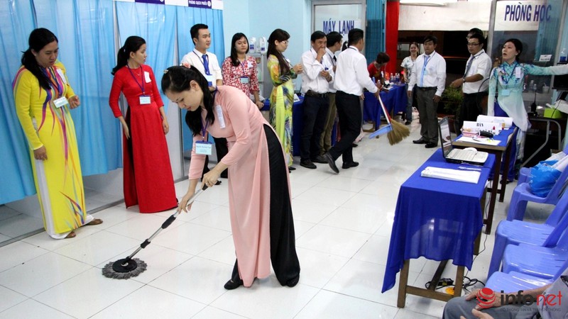 Cận cảnh kiểm phiếu sau bầu cử tại quận 1, TP.HCM - ảnh 10