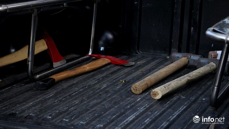 Quận 1 phá sạch bậc lên xuống, bồn cây, chướng ngại vật lấn chiếm vỉa hè - ảnh 3