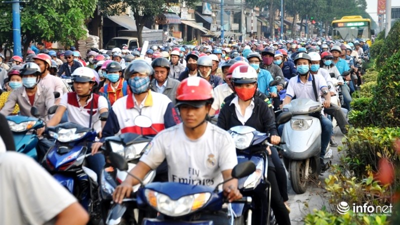 TP.HCM: Ngã tư An Sương kẹt xe kinh hoàng trong ngày đầu thi công - ảnh 7
