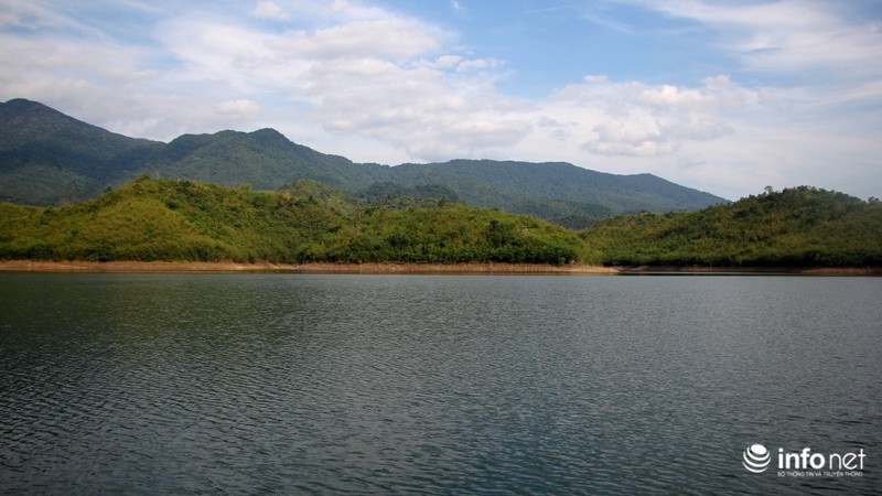 Khám phá ''Vịnh Hạ Long
