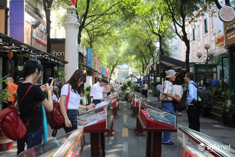 Khai mạc ngày sách Việt Nam, giải đáp thắc mắc về bức hình photoshop đoạt giải - ảnh 1