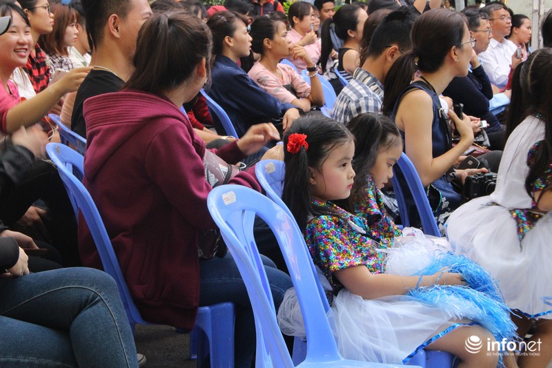 Khai mạc ngày sách Việt Nam, giải đáp thắc mắc về bức hình photoshop đoạt giải - ảnh 5