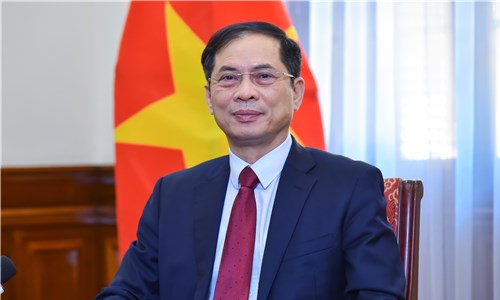 Kiều bào củng cố khối đại đoàn kết toàn dân tộc, nâng cao hình ảnh, uy tín đất nước