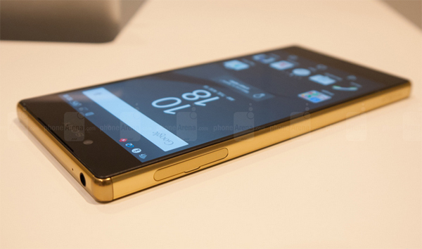 Xperia Z5, Sony, iPhone