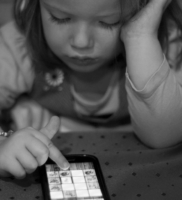 trẻ em, smartphone, thiết bị di động, máy tính bảng, ảnh hưởng, nguy hại