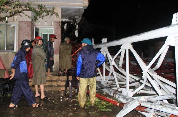 bão số 10; cột phát sóng; Đồng Hới