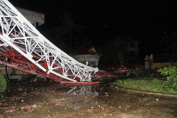 bão số 10; cột phát sóng; Đồng Hới