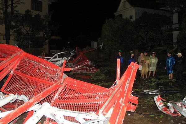 bão số 10; cột phát sóng; Đồng Hới