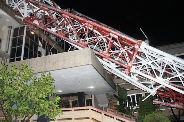 bão số 10; cột phát sóng; Đồng Hới