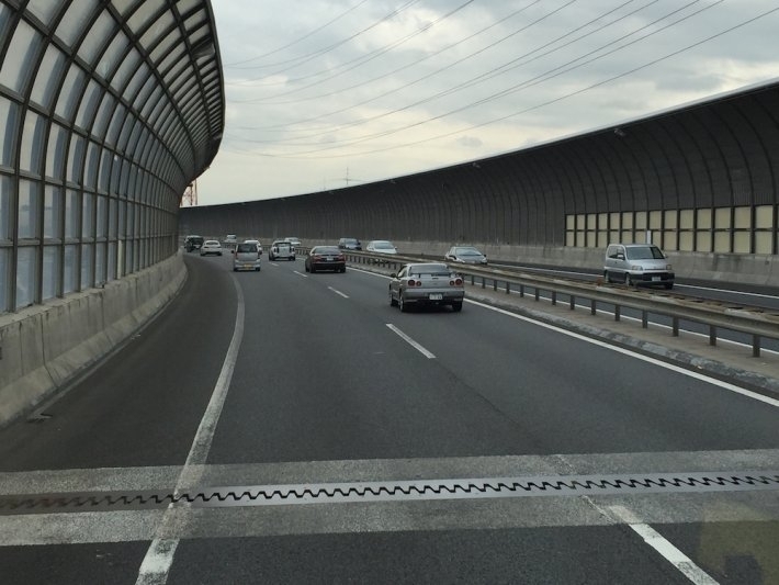 Sang Nhật càng xấu hổ cho kiểu lái ôtô Việt Nam - ảnh 8