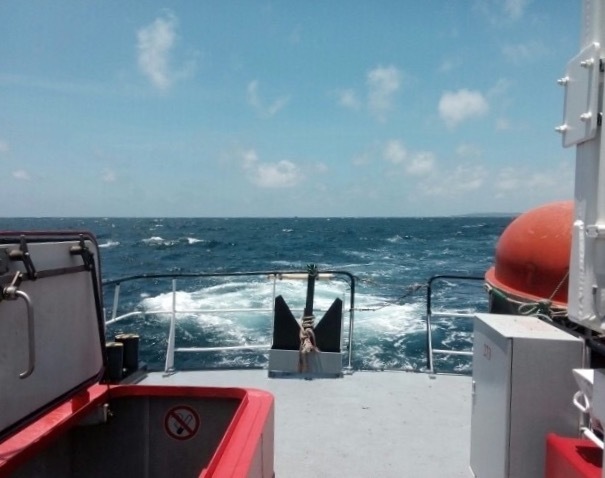 Đang vớt máy bay CASA, tìm thấy ghế nghi của máy bay CASA 8983 - ảnh 1