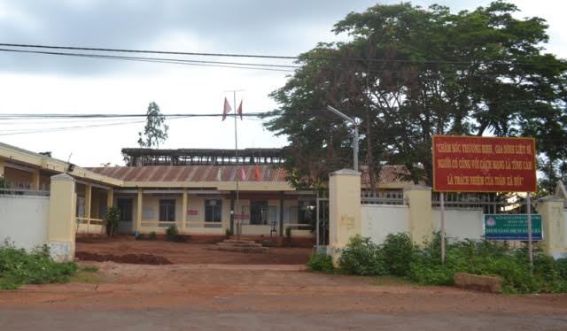 Gia Lai: Chủ tịch xã quan hệ bất chính 'trần như nhộng' chạy trốn - ảnh 1