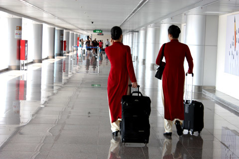 Đường dây buôn lậu vàng của tiếp viên hàng không Việt Nam - ảnh 3