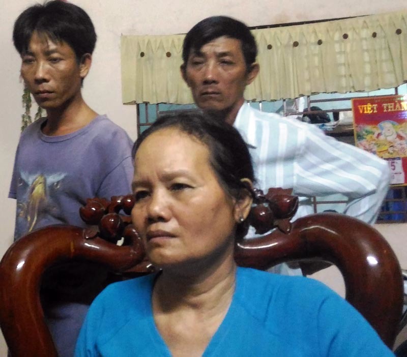 Vợ bỏ đi, chồng đâm chết bố vợ giữa cánh đồng - ảnh 2