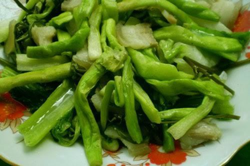 Ở quê chỉ dùng nuôi lợn, bèo lên phố làm đặc sản Hà thành - ảnh 2