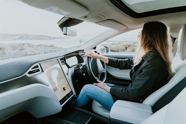 Uc bung no o to dien voi doanh so ban hang tang vot