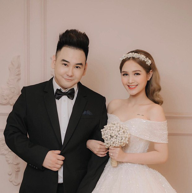 Streamer giàu nhất Việt Nam chốt ngày cưới bạn gái 2k2, dự sẽ là siêu đám cưới cực kỳ hoành tráng - Ảnh 5.