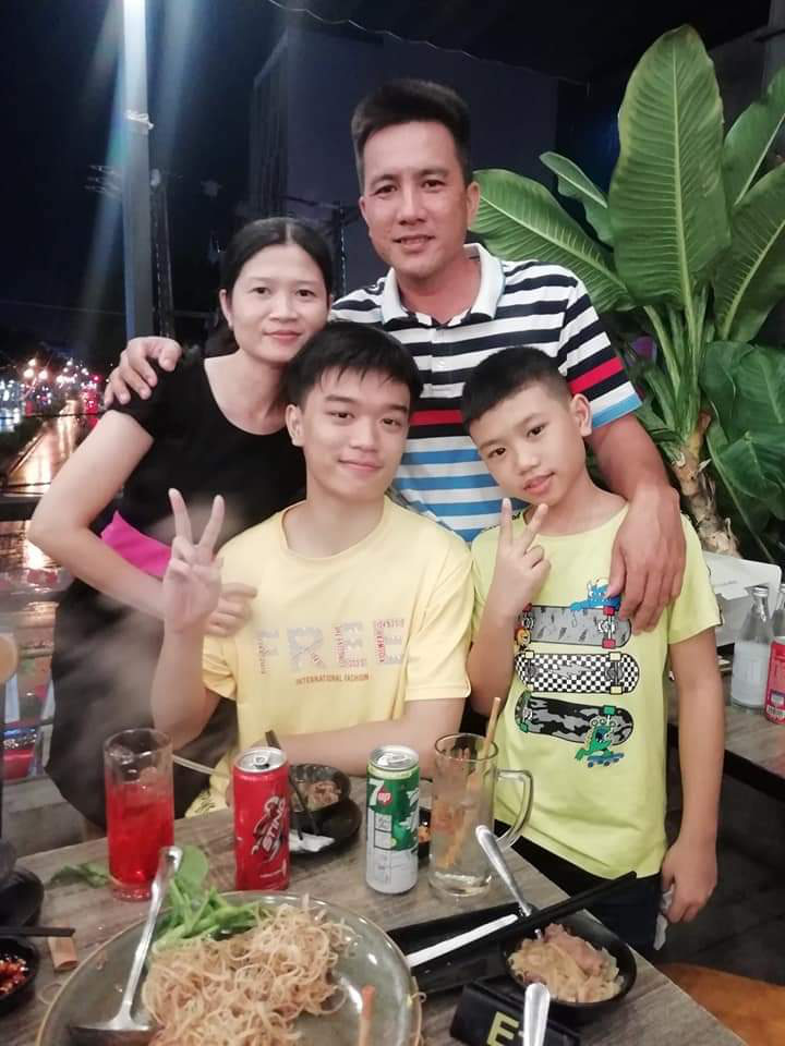 Thủ khoa 2 điểm 10 kỳ thi vào lớp 10: Lấy việc học làm niềm vui, thích tiếng Anh và là fan cứng Taylor Swift - Ảnh 2.