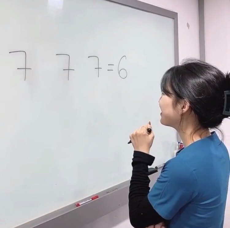 Bài toán điền vào chỗ trống khiến sinh viên Y bó tay, hóa ra đáp án lại dễ không ngờ - Ảnh 1.