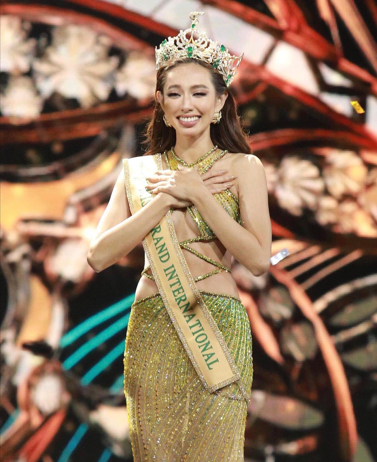 Thuỳ Tiên đã có chia sẻ đầu tiên sau khi đăng quang Miss Grand 2021, nói 1 câu mà rõ hết nỗi lòng! - Ảnh 5.