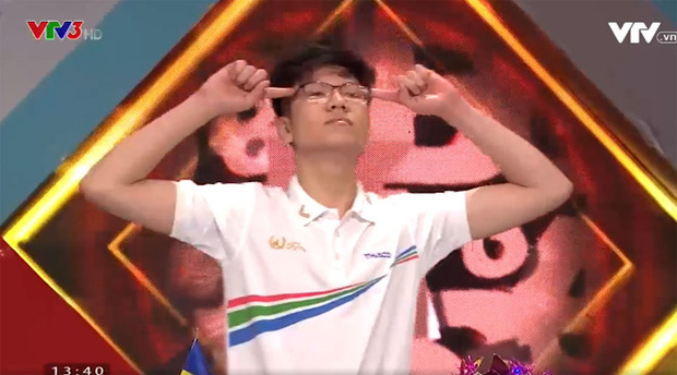 MC Diệp Chi bênh vực nam sinh gây tranh cãi vì thái độ trên sóng VTV: Tính bạn ấy vốn tưng tưng vậy đó - Ảnh 1.