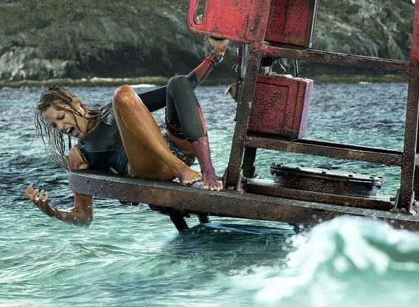 Con gái quá nghiện Baby Shark, Deadpool Ryan Reynolds cho con xem luôn phim mẹ bị... cá mập ăn thịt người tấn công - Ảnh 5. Con gái quá nghiện Baby Shark, Deadpool Ryan Reynolds cho con xem luôn phim mẹ bị... cá mập ăn thịt người tấn công - Ảnh 5.