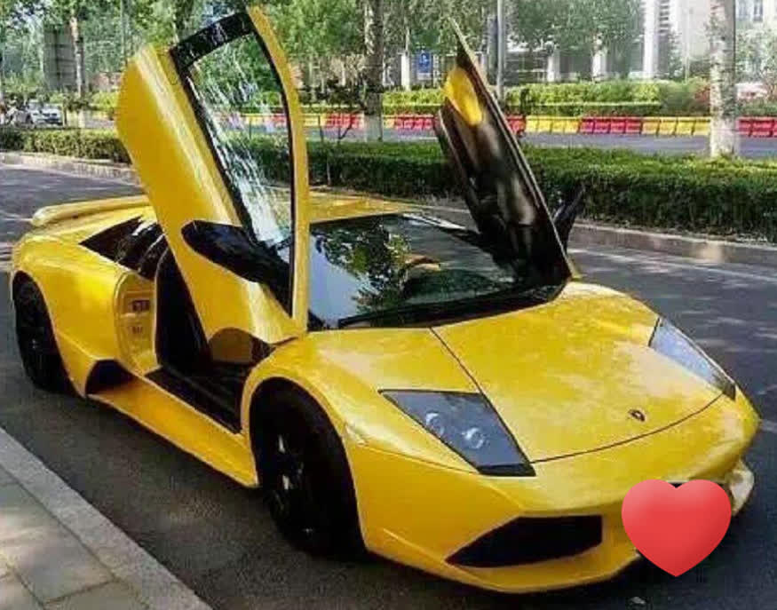 Lỡ tay làm xước xe Lamborghini rồi bỏ đi, nam sinh để vài dòng nhắn, ngờ đâu khiến chủ nhân chiếc xe tự nhiên ngọt giọng - Ảnh 1.