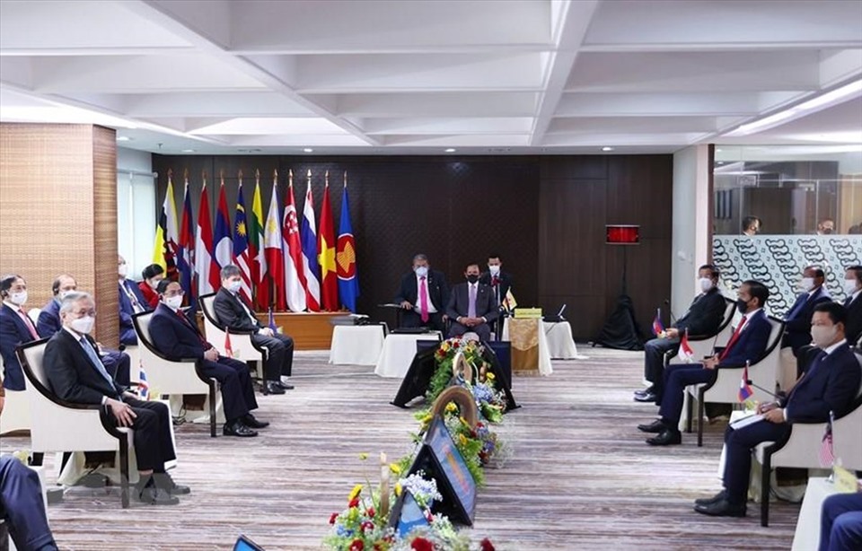 Ngày 24/4, Hội nghị các nhà lãnh đạo ASEAN ra Tuyên bố Chủ tịch