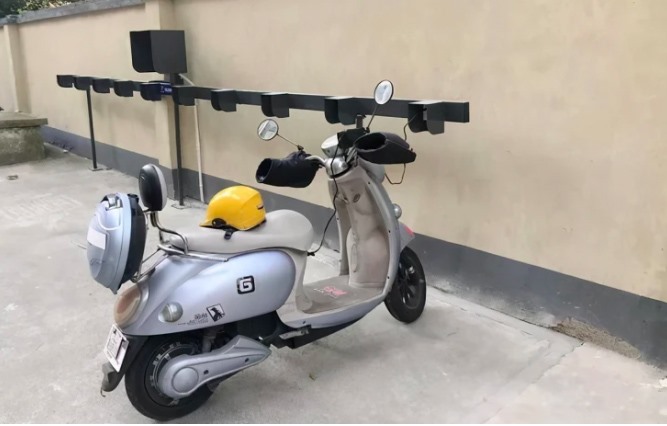 3 cách sạc điện vào mùa đông gây hại cho ắc quy xe điện