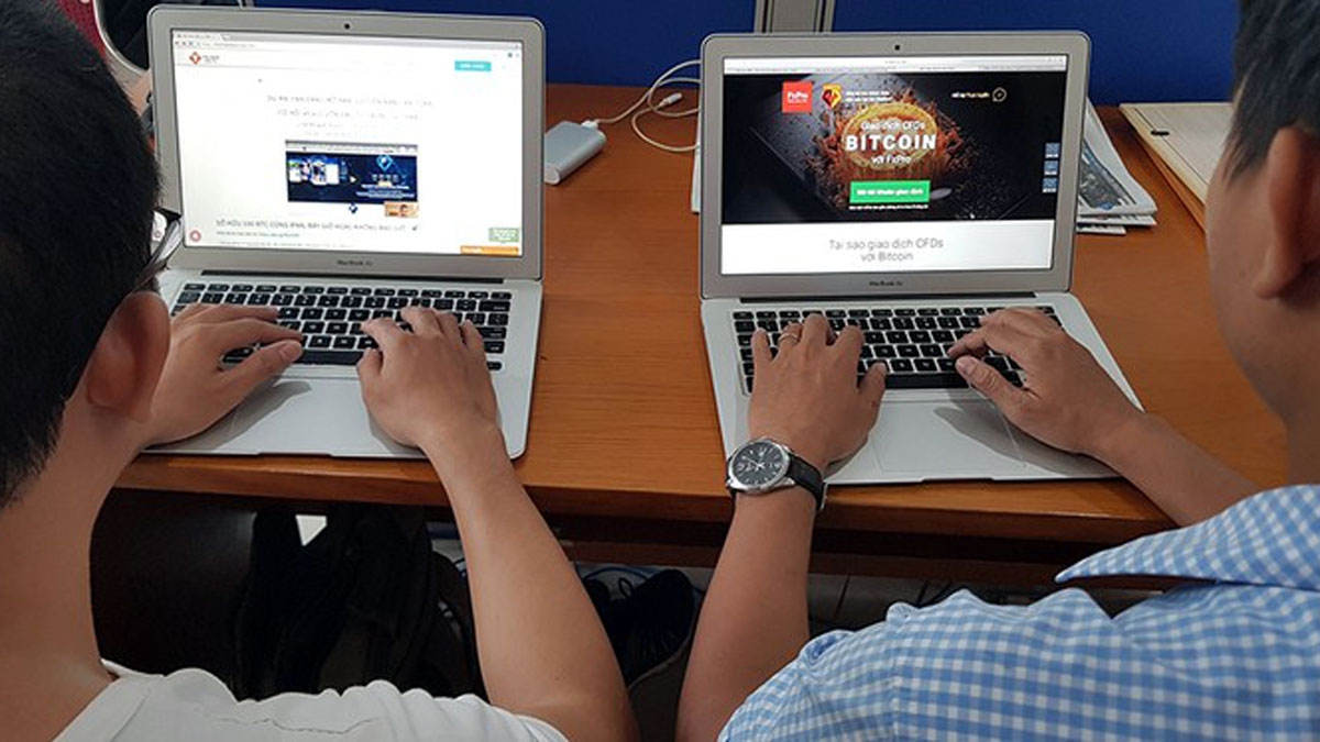 Đầu tư tiền ảo được mời gọi với lãi suất hấp dẫn làm mờ mắt nhiều người. Ảnh minh họa: KT