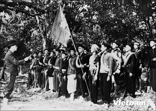 Những thành viên đầu tiên của Đội Việt Nam tuyên truyền giải phóng quân - ảnh 1