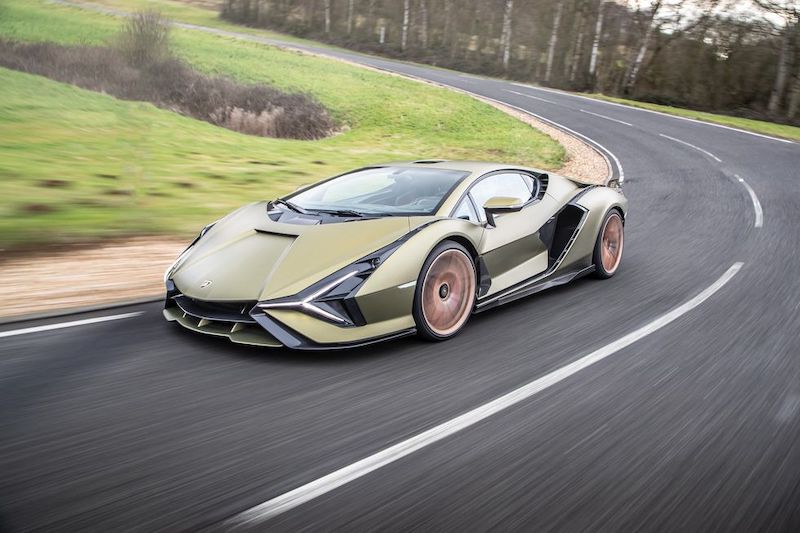 Siêu xe Lamborghini có doanh số bán hàng kỷ lục trong năm 2021