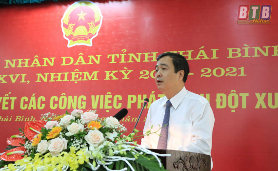 Tiếp tục đoàn kết, nhất trí, nỗ lực vượt qua khó khăn, tập trung cao độ thực hiện hai nhiệm vụ trọng tâm